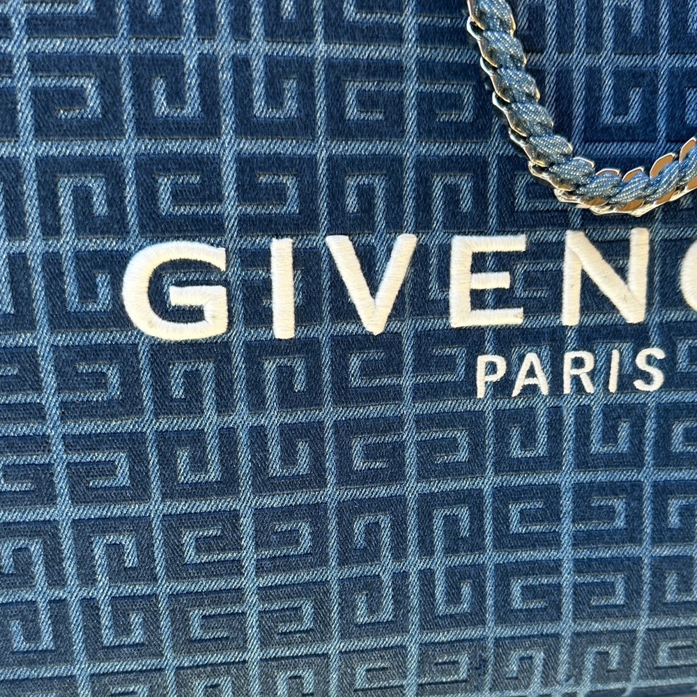 Givenchy Blue Patterned Shoulder Bag - Picture 12 of 13